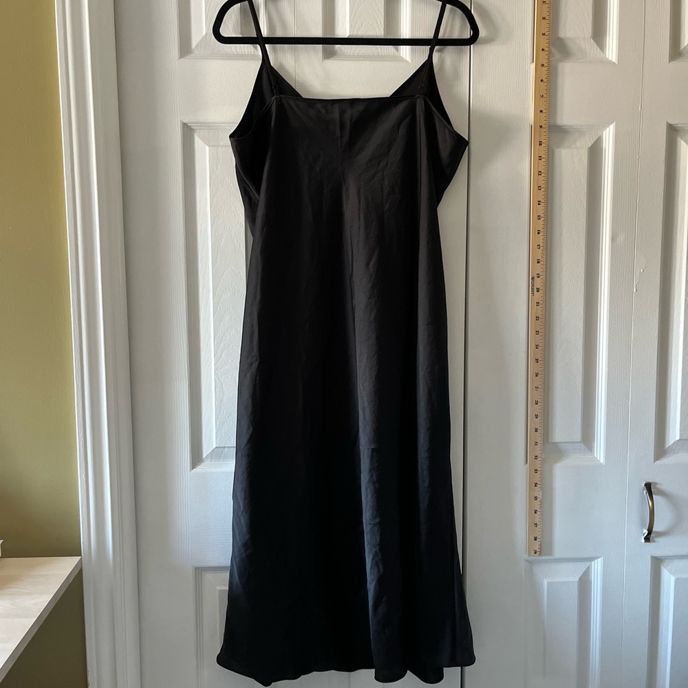 Aritzia Satin Slip